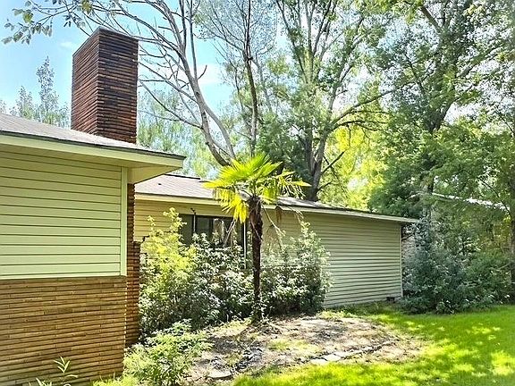 4th image of 423 W Marigold Ave