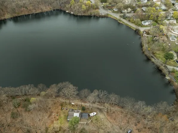 51 Reed Rd, Shrewsbury, MA 01545