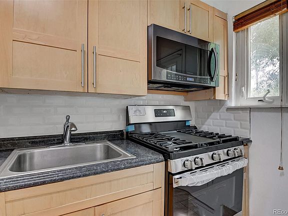 4th image of 1424 Galena Street
