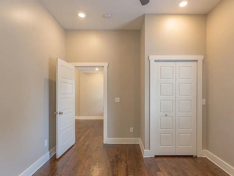 1008 Fairview Ave — Photo 9