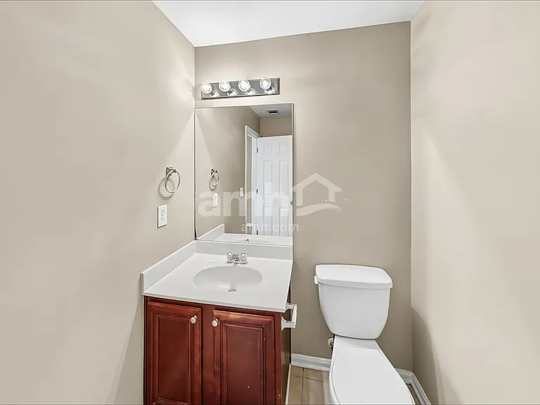 4975 Hopewell Manor Dr — Photo 11