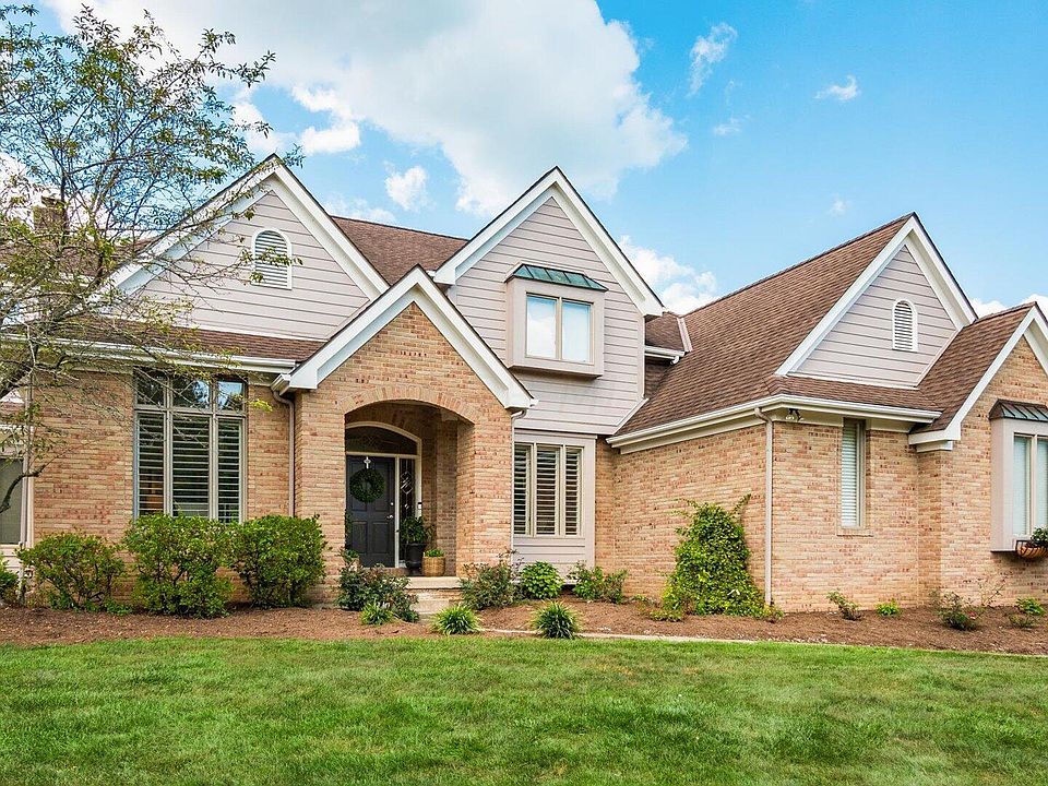 1st image of 373 Longford Dr
