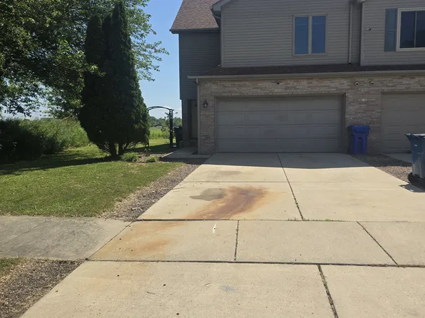 10065 Adams St, Crown Point, IN 46307