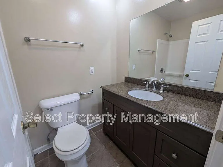 3510 Glencairn Dr — Photo 24