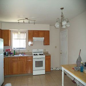 2nd image of 718 W Adams St