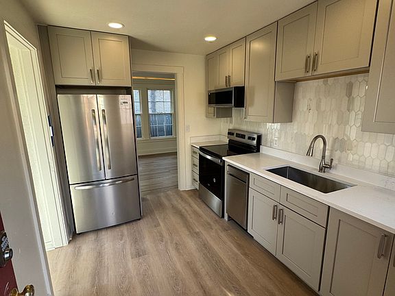 2nd image of 4815 E 19th Ave