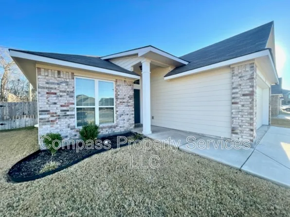 3921 S Fork Ranch Rd, Waco, TX 76705