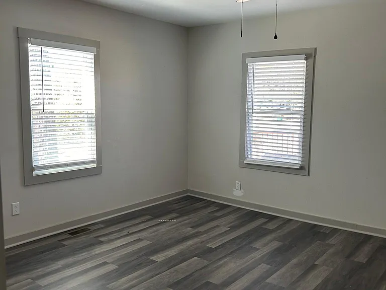 545 Willow St — Photo 14