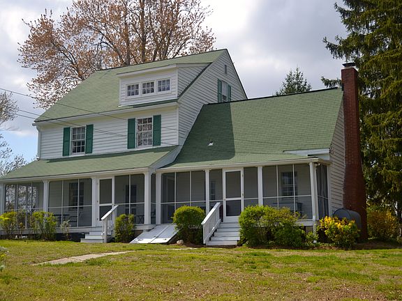 5th image of 9 Harwood Dr