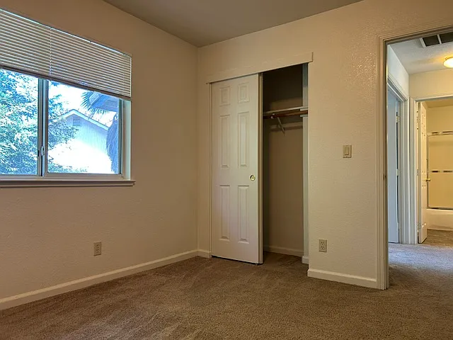 201 Sapphire Ct — Photo 21