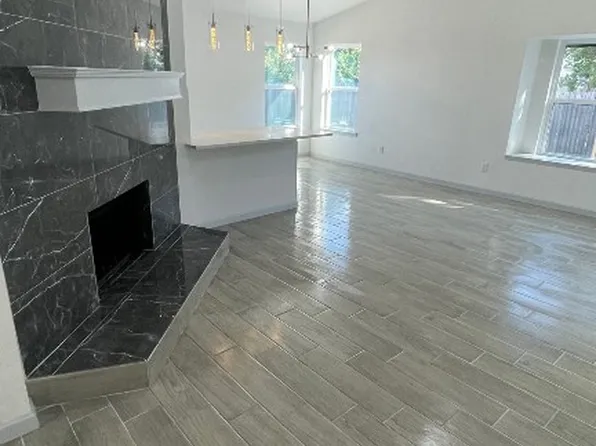 2213 Garden Isle Dr, Irving, TX 75060