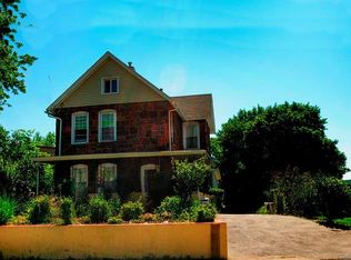 136 N Liberty Dr, Stony Pt, NY 10980