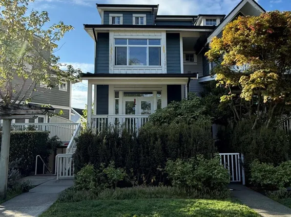 4311 Bayview St #5, Richmond, BC V7E 6S5