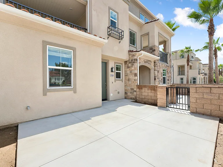 1606 S Marengo Ave #1606 — Photo 8