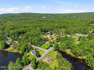 520 Lake Spangenberg Rd, Jefferson Township, PA 18436