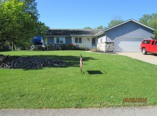 6275 Rapidfall Dr NE, Belmont, MI 49306