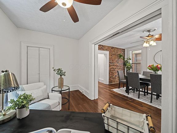 4th image of 338 W 1st Ave