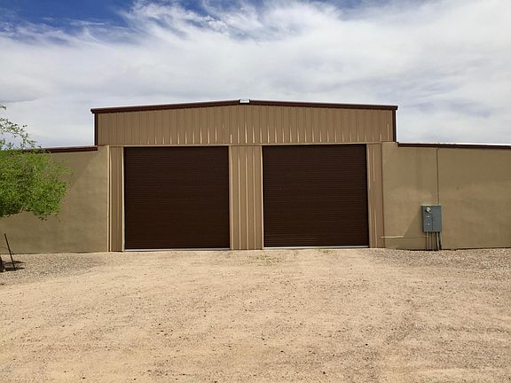 2nd image of 2136 E Lonestar Ln