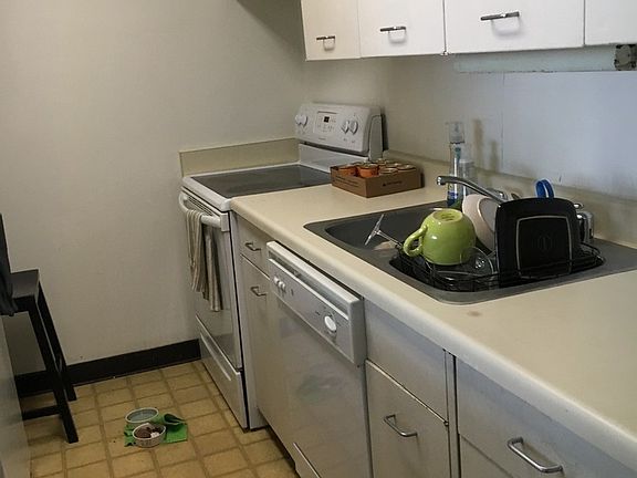 4th image of 535 N Michigan Ave APT 2210