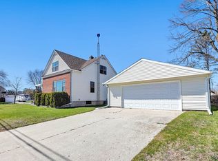 2740 10th St, Two Rivers, WI 54241