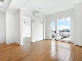 356 McGuinness Blvd #2D, Brooklyn, NY 11222