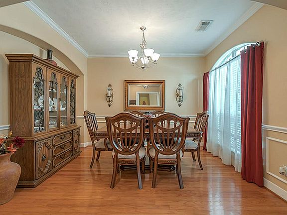 4th image of 6314 Oakmont Creek Dr