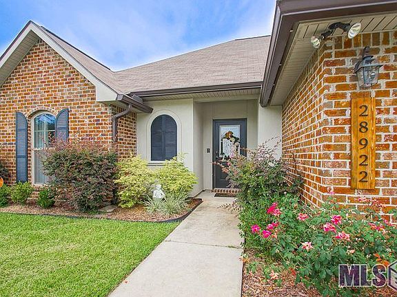 3rd image of 28922 Willow Lake Dr