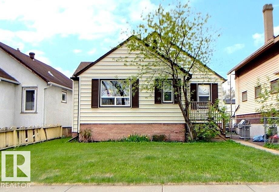 1st image of 11626 87th St NW
