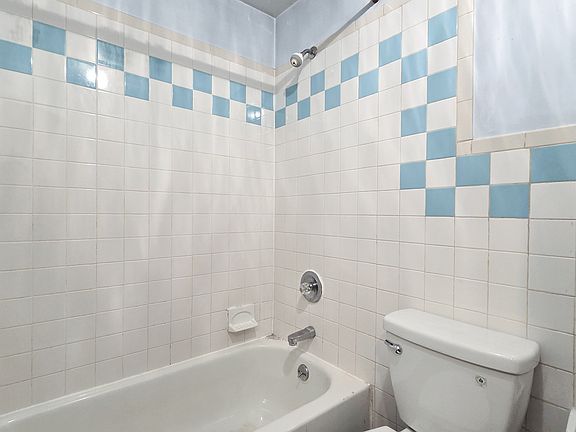 5th image of 2177 3rd Ave APT 2B