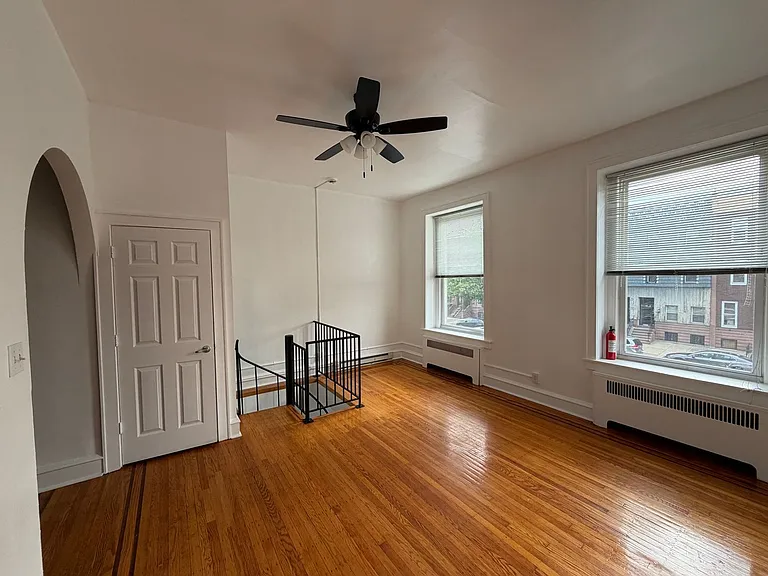 1807 S Broad St — Photo 8