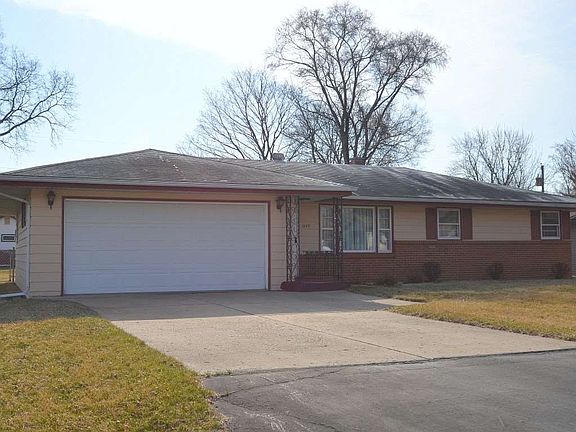 2nd image of 1847 Schell Dr
