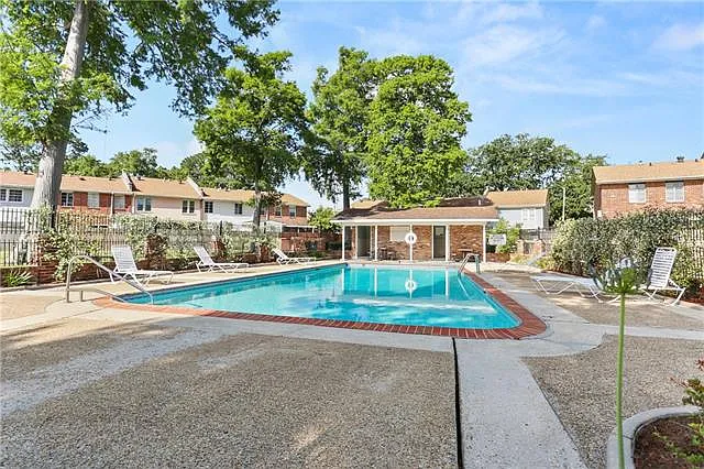 300 Terry Pkwy #C — Photo 14