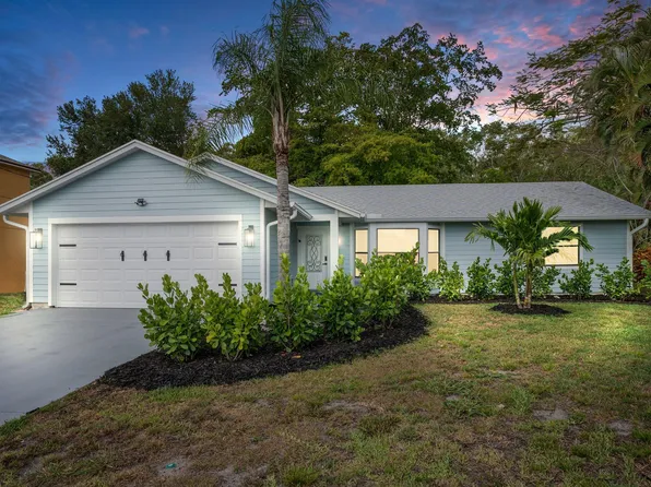 411 SW Namoit Place, Port St Lucie, FL 34953