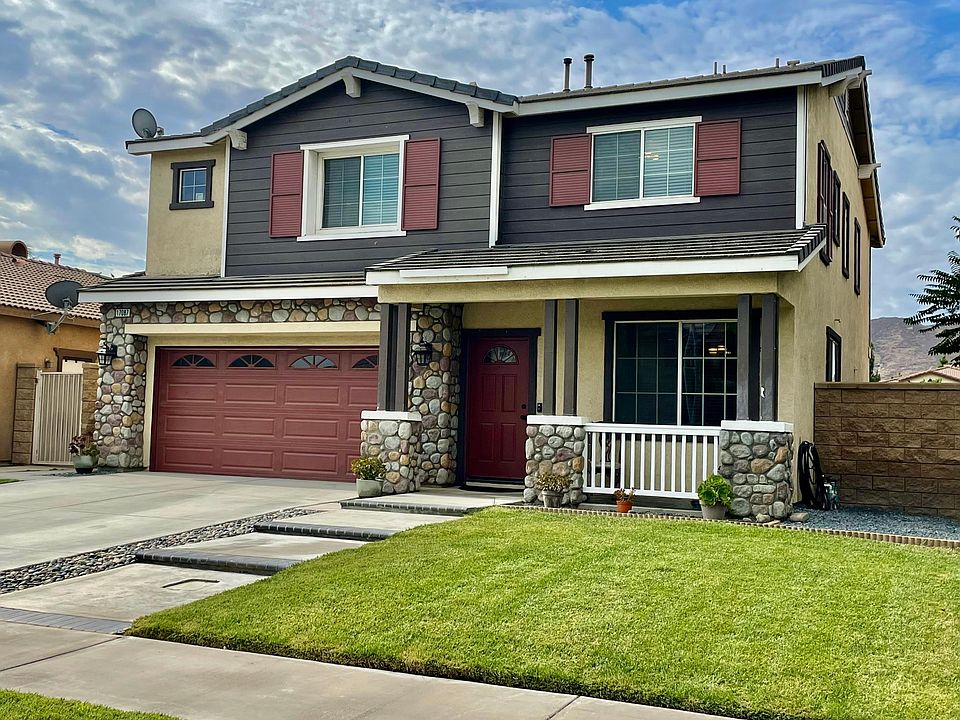 1st image of 17087 Grape Vine Ct