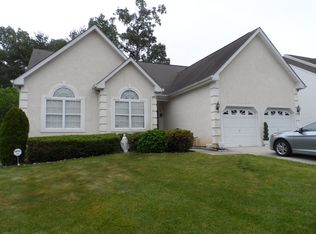 3 Pintail Dr, Glassboro, NJ 08028