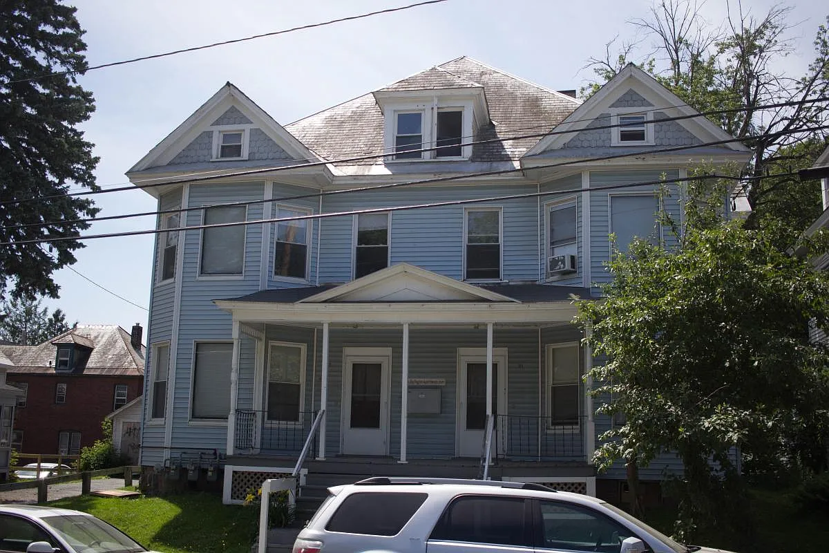 2 bed, $2,200 — Photo 2