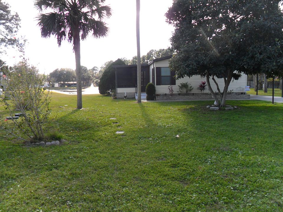 2nd image of 440 Victoria Dr.