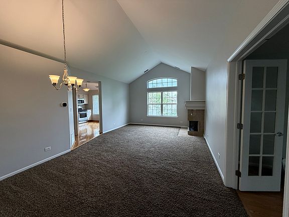 2nd image of 170 Fairfield Ln