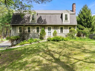 18 Maple St, Norfolk, MA, 02056
