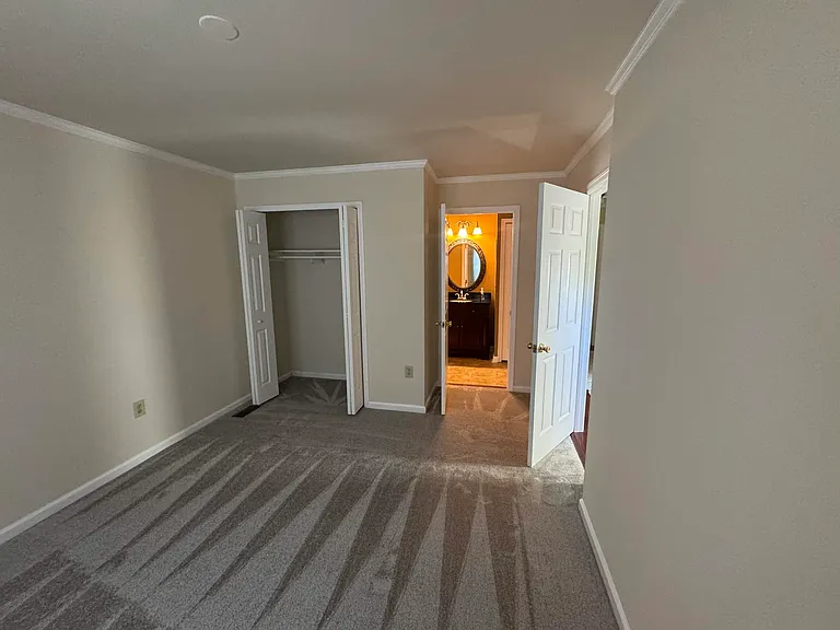 11954 Holly View Dr — Photo 3