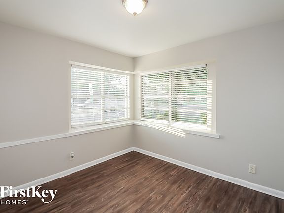 4th image of 6702 Hollygrove Dr