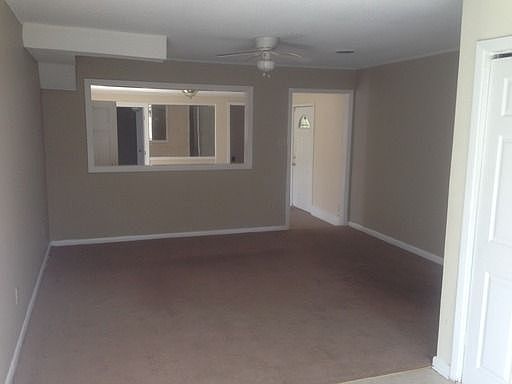 3rd image of 1317 E Cone Blvd