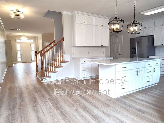 5th image of 6470 Chadwell Ct