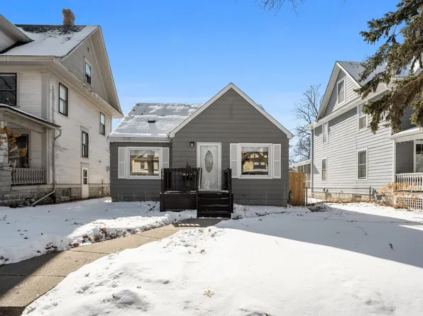 884 Ashland Ave, Saint Paul, MN 55104