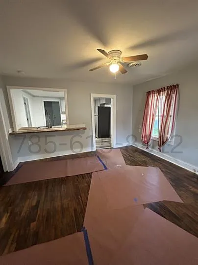627 N King St — Photo 2