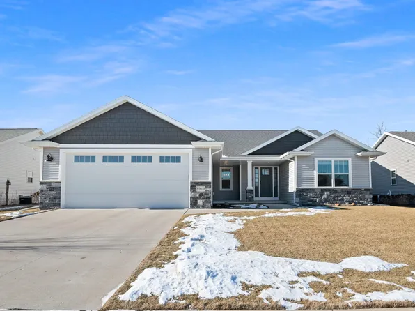 N9039 Lilac Rd, Menasha, WI 54952