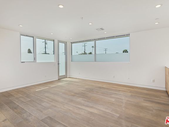 5th image of 806 Brooks Ave