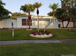 15800 Palmetto Club Dr, Miami, FL 33157