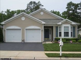 11 Raleigh St, Galloway, NJ 08205