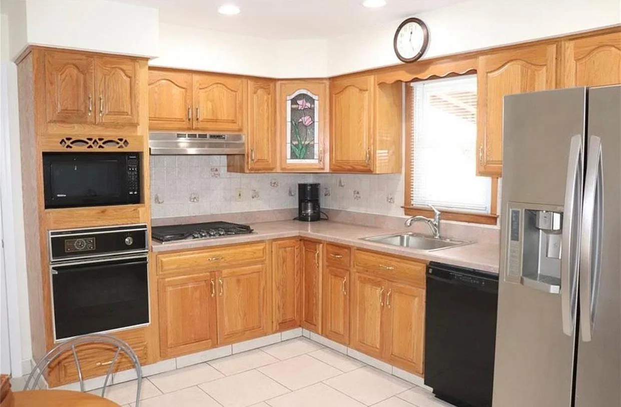 300 Spotswood Englishtown Rd — Photo 1
